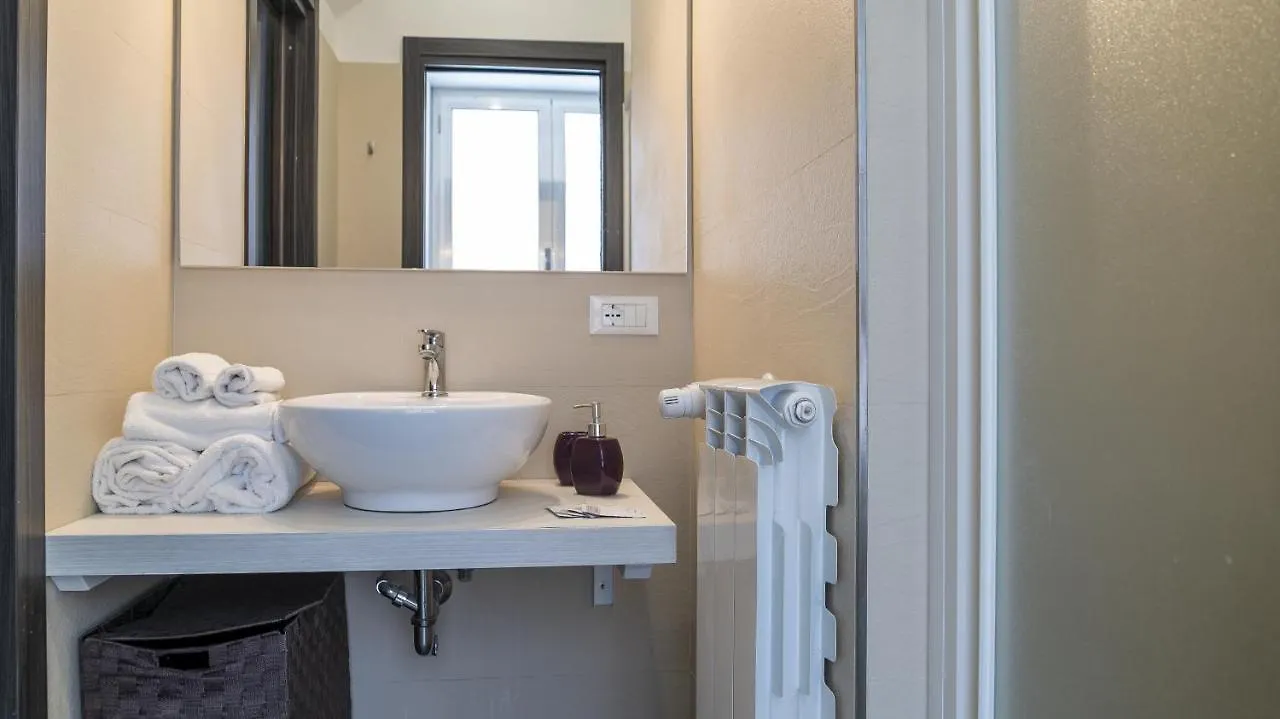 Residence Palazzo Dei Delfini By Receptio Катания 0*,